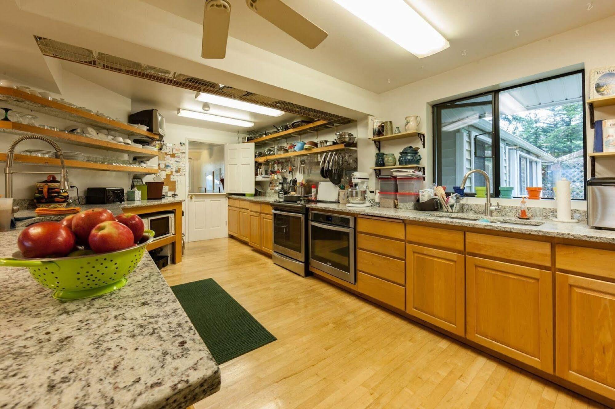 Hillside House Bed And Breakfast Friday Harbor Exterior foto